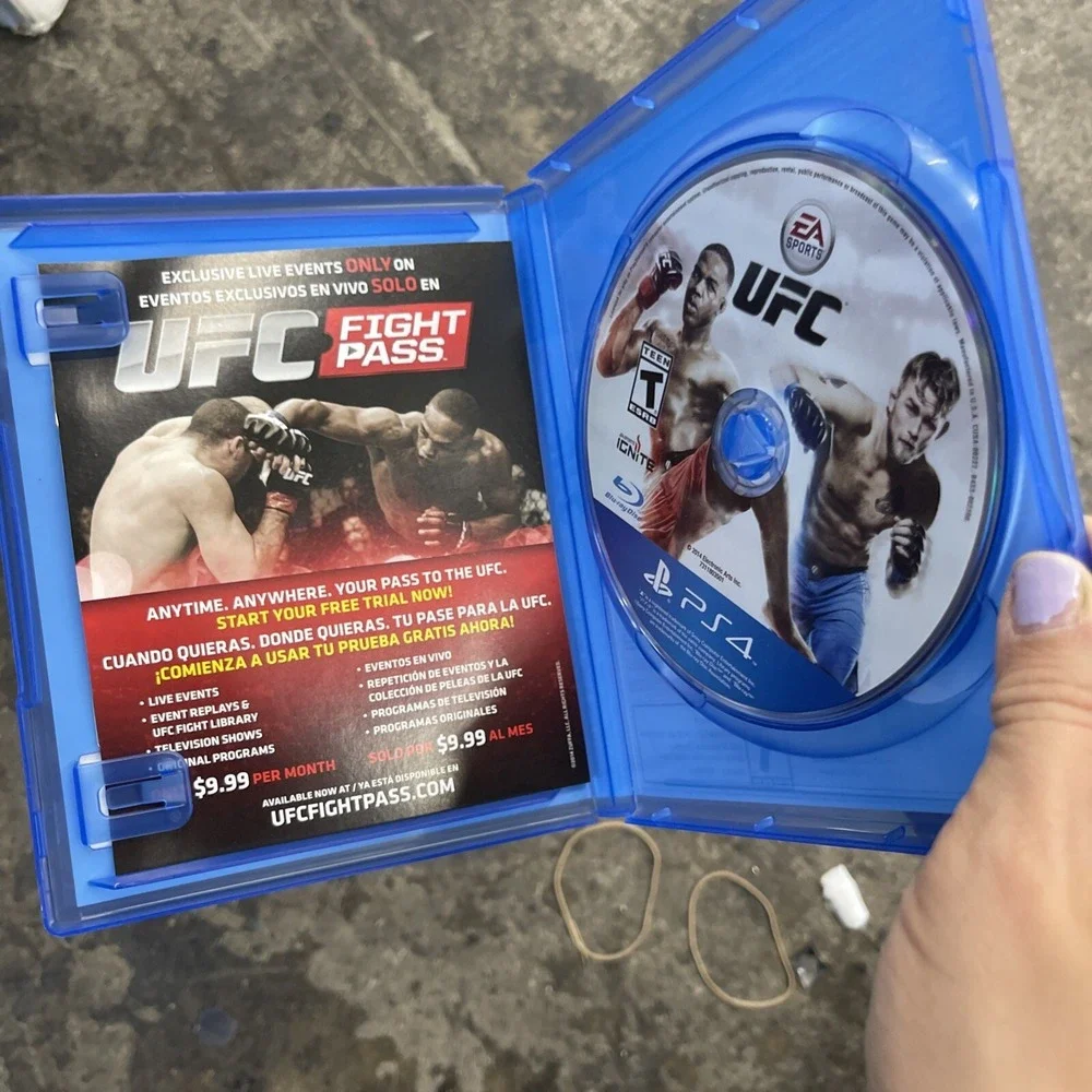 EA Sports: UFC - Sony PlayStation 4 H65